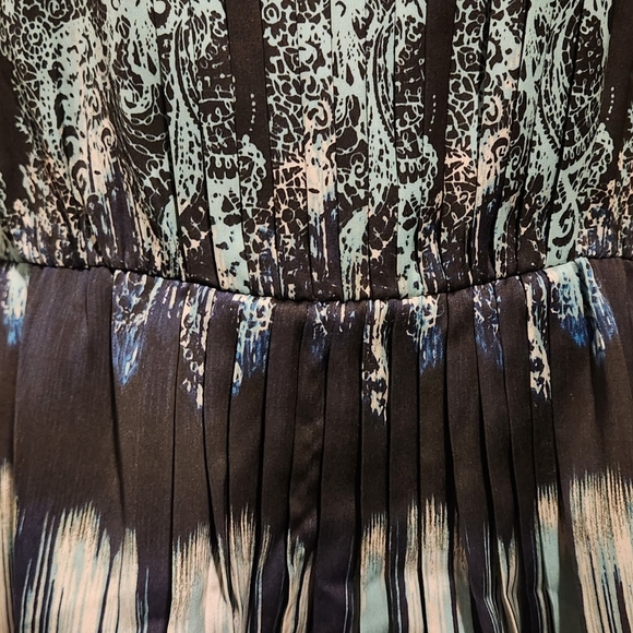 Halogen Sleeveless Blouse - Picture 6 of 8